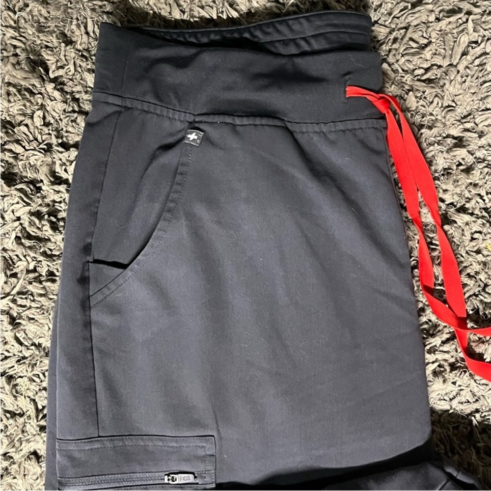 COPY - Figs Charcoal Gray Red Tie Zamora Joggers Scrub Pants size S - Picture 4 of 5